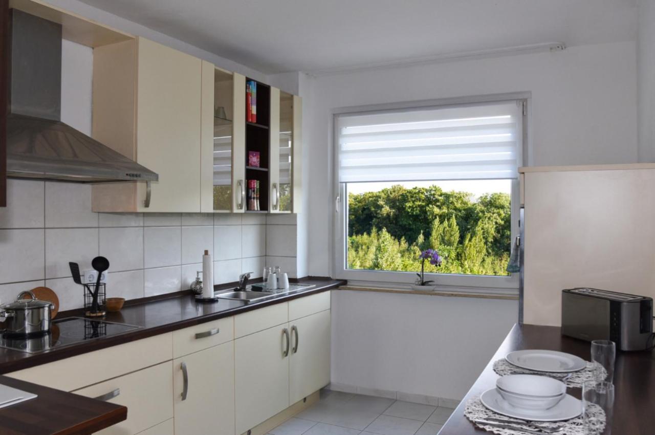 Apartment Deluxe! Hbf-naehe Mit Kingsize-bett, 65 M2
