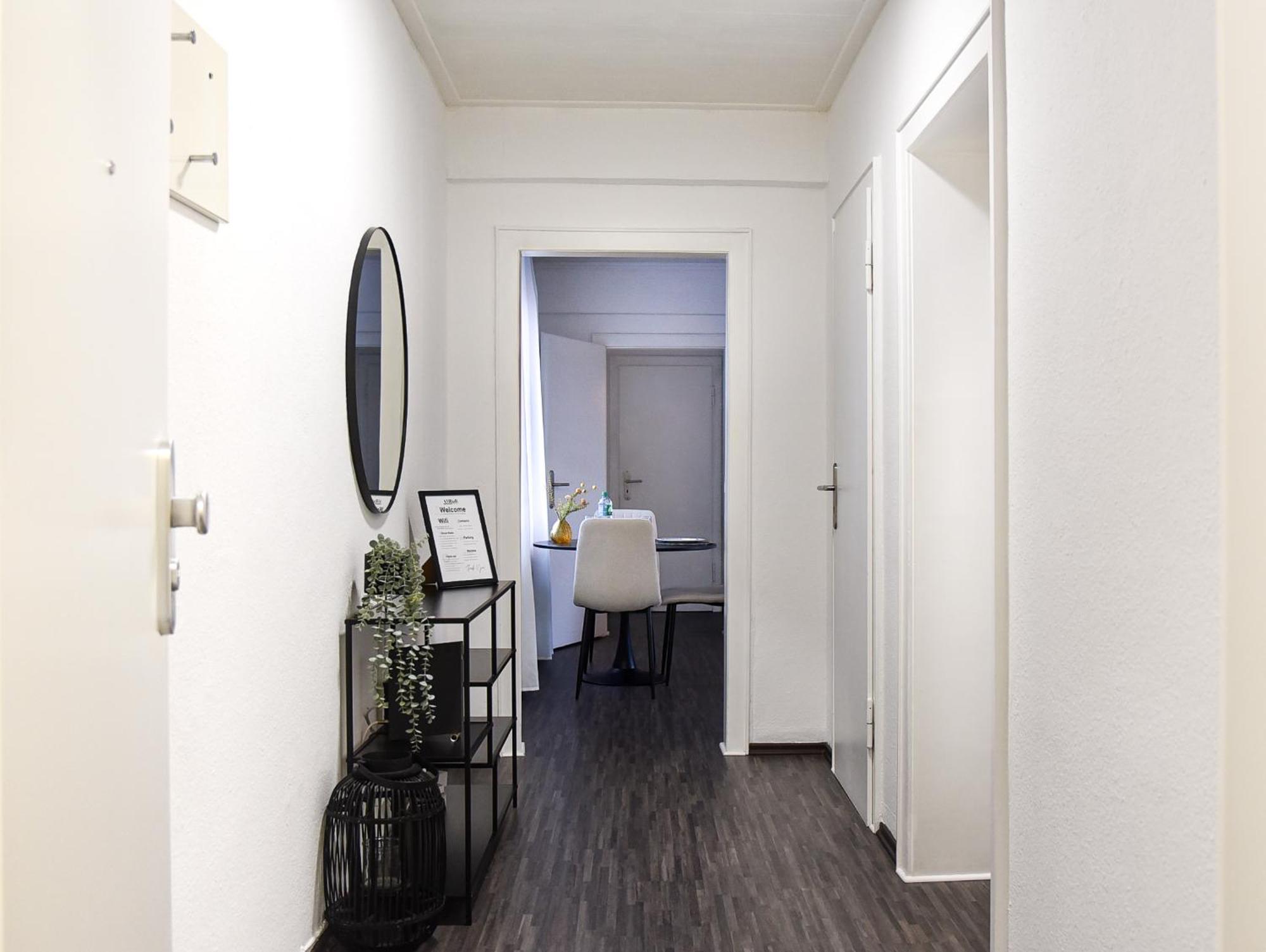 Apartment Deluxe! Hbf-naehe Mit Kingsize-bett, 65 M2